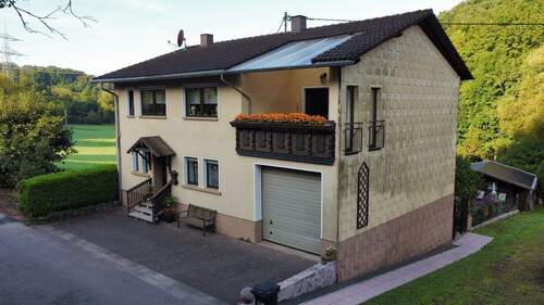 dji_fly_20250920_090058_404_1758351725856_photo_optimized - 6 Zimmer Einfamilienhaus zum Kaufen in Tholey