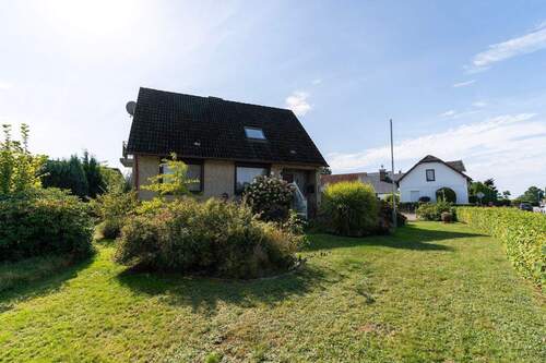 Hausansichten 3.jpg - 4 Zimmer Mehrfamilienhaus, Wohnhaus in Hammoor