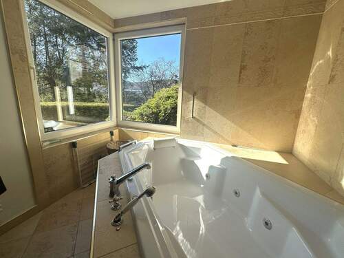 Blick vom Badezimmer - 