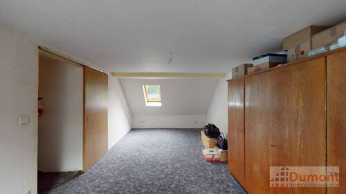 Zimmer DG Mitteleingang - 