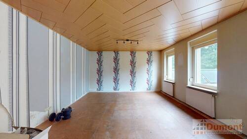 Zimmer OG rechter Eingang - 