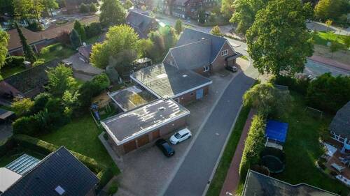 Drohnen-Ansicht - Mehrfamilienhaus, Wohnhaus in Rosengarten zum Kaufen