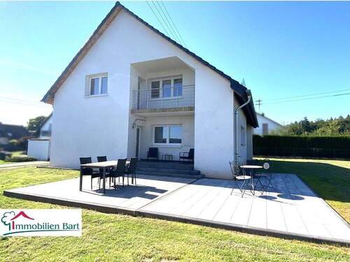 Terrasse + Balkon - 7 Zimmer Einfamilienhaus zum Kaufen in Merzig / Besseringen