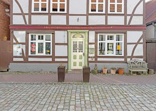 Ansicht - 6 Zimmer Mehrfamilienhaus, Wohnhaus zum Kaufen in Hitzacker (Elbe)