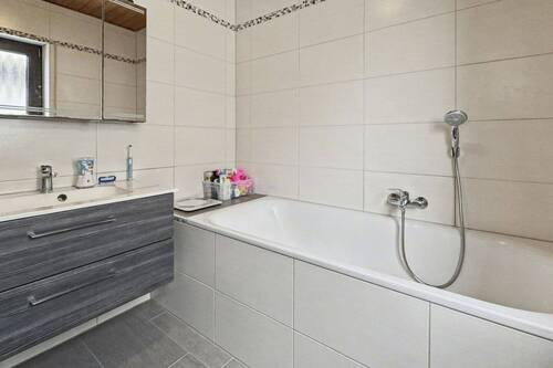 Badezimmer Erdgeschoss - 