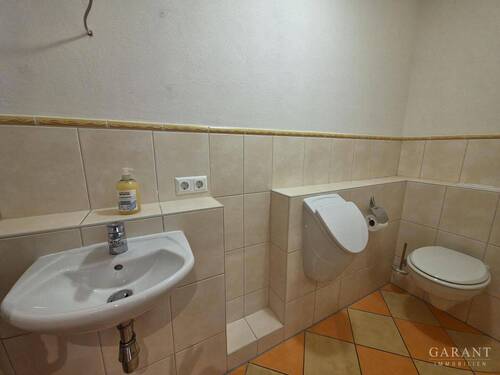 Gäste WC mit Urinal - 