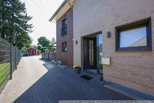 4 Eingangsbereich - Doppelhaushälfte mit 135,80 m² in Hamburg zum Kaufen