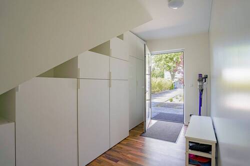 Eingangsbereich Wohnung 1 - Mehrfamilienhaus, Wohnhaus mit 192,80 m&sup2; in Berlin / Mahlsdorf zum Kaufen