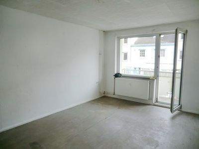 Wohnzimmer.JPG - 3 Zimmer Etagenwohnung in Bremen