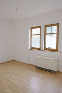 Erdgeschoss - Mehrfamilienhaus, Wohnhaus mit 280,00 m&sup2; in Kassel zum Kaufen