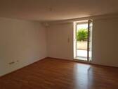 U15 (1) Wohnzimmer - 2 Zimmer Etagenwohnung zur Miete in Bad Staffelstein