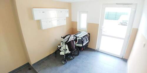 Eingangsbereich - Etagenwohnung mit 67,00 m&sup2; in Leipzig zur Miete