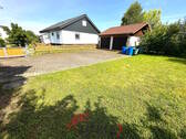 3_ Ansicht Grundstück mit Doppelgarage - Grundstück in Hattenhofen zum Kaufen