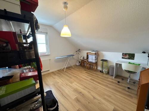 tempImageGwlyfU.jpg - 