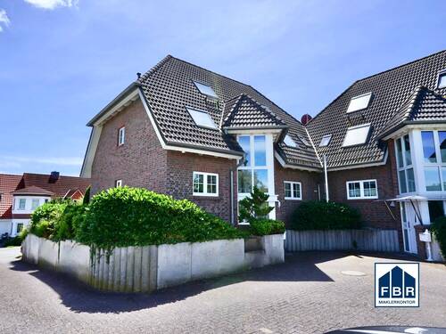 Objektansicht - Strandnahes Wohnen oder Vermieten: Dreifamilienhaus in Boltenhagen