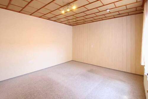 großes Schlafzimmer im EG im Haupthaus - 