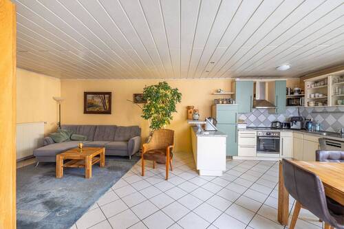 Wohnzimmer & Küche - 