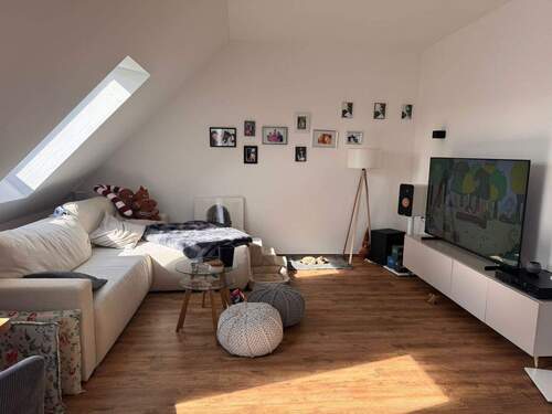 Wohnzimmer - 3 Zimmer Etagenwohnung zur Miete in Mirow