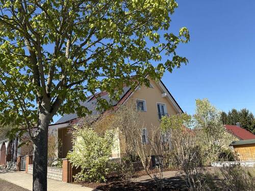 Ansicht - Einfamilienhaus mit 181,30 m&sup2; in Münchenbernsdorf zum Kaufen