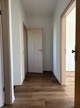 2.jpg - Etagenwohnung mit 48,00 m&sup2; in Borna zur Miete
