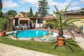 Pool - Mehrfamilienhaus, Wohnhaus mit 489,00 m² in Berlin zum Kaufen