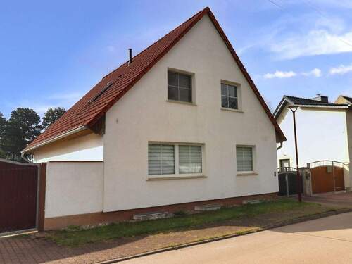 Vorderansicht - Ländlicher Rückzugsort in Stadtnähe-Einfamilienhaus in Gütter bei Burg