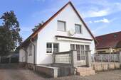Hinteransicht - Einfamilienhaus mit 140,00 m² in Burg zum Kaufen