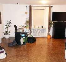 Denkmalschutz: 4 Zimmer Wohnung in stilvoll renoviertem Gebäude der Jahrhundertwende - Regensburg Kasernenviertel