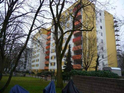 Hausansicht - Modern ausgesstattete 3-Zimmer-Wohnung mit idealem Zuschnitt