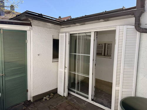 Innenhof mit Gerätehütte - 