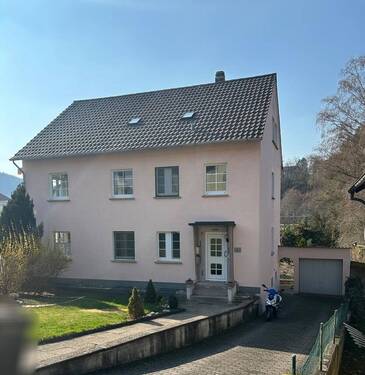 Außenansicht - Zweifamilienhaus mit Ausbaupotenzial in ruhiger Lage von Bad Salzschlirf