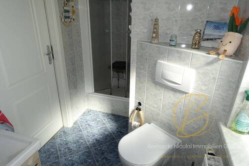 Badezimmer im Erdgeschoss - 