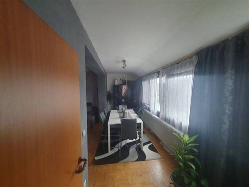 Zugang von Küche zum Wohnzimmer - 