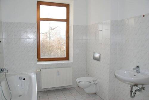 Bad Vergleichswohnung - 2 Zimmer Etagenwohnung in Chemnitz