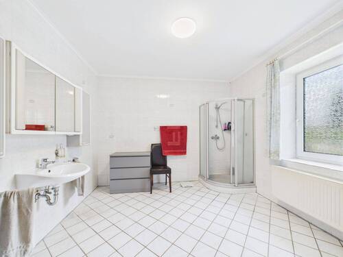 Badezimmer - 2 Zimmer Etagenwohnung zur Miete in Bosau / Löja