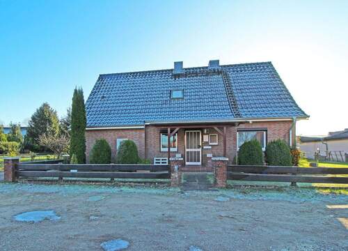 Frontansicht - 5 Zimmer Einfamilienhaus zum Kaufen in Seth