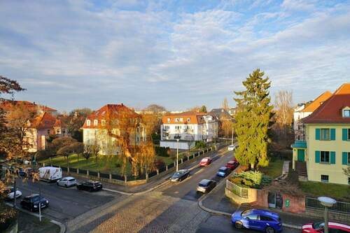 Blick von Wohnen - Unweit des Universitätscampus - 590,00&nbsp;EUR Kaltmiete, ca.&nbsp; 59,50&nbsp;m&sup2;&nbsp;Wohnfl&auml;che