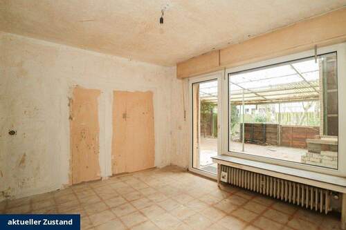 aktueller Zustand - 6 Zimmer Mehrfamilienhaus, Wohnhaus in Dormagen / Stürzelberg