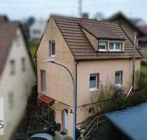 Gepflegtes Haus mit Wintergarten in idyllischer Sackgassenlage - Gundelsheim / Tiefenbach