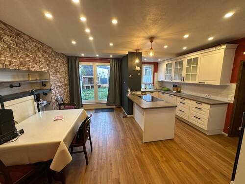 tempImageYDnJF3.jpg - 