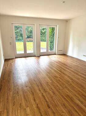 Wohnzimmer - Terrassenwohnung mit 101,10 m&sup2; in Hamburg zur Miete