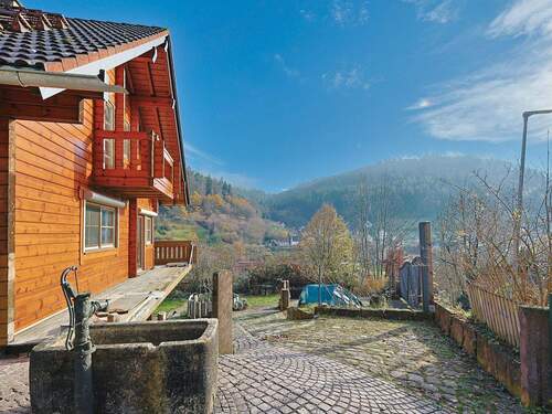 Großes Grundstück mit traumhaftem Panoramablick - 7 Zimmer Einfamilienhaus zum Kaufen in Ernstmühl-Calw