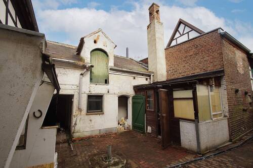 Nebengebäude - 6 Zimmer Einfamilienhaus zum Kaufen in Pegau
