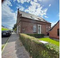 Haus in Brake - 159.000,00 EUR Kaufpreis, ca.  200,00 m² Wohnfläche in Brake (PLZ: 26919)