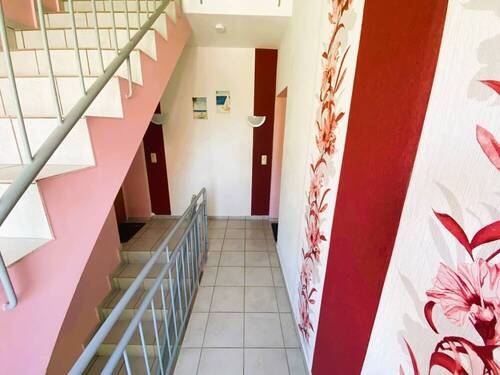 Hausflur - 9 Zimmer Etagenwohnung in Wangerland