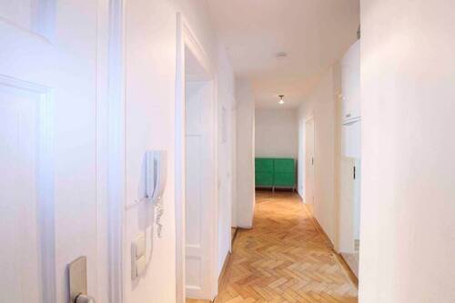 Flur - 3 Zimmer Einfamilienhaus in München