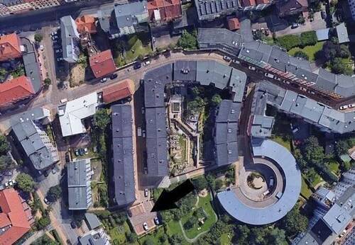 von oben - Garage, Stellplatz zur Miete in Schwerin