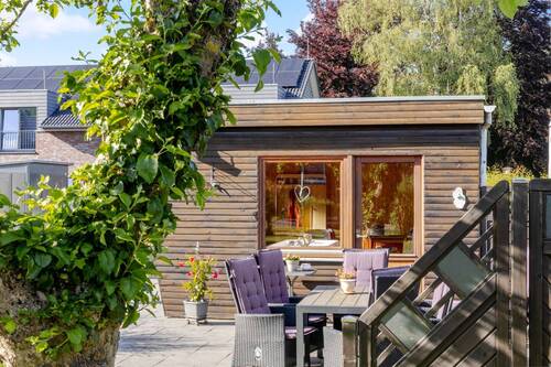 ... und einem sonnigen Plätzchen auf der Terrasse ... - 