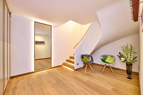 Flur Zugang zu allen Ebenen - 