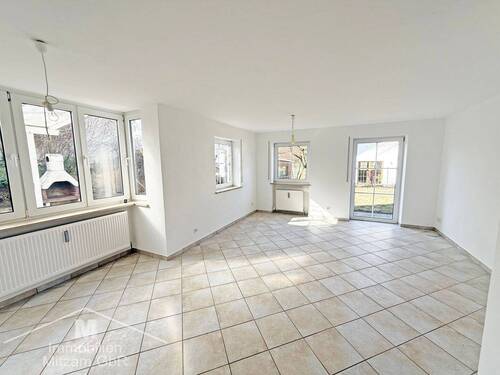 Wohnbereich - Etagenwohnung zur Miete in Kipfenberg